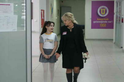 Dünya Matematik Şampiyonu Lina'nın 23 Nisan Hayali Gerçek Oluyor