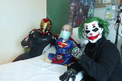 Lösemi Tedavisi Gören 4 Yaşındaki Zeyd'e Süper Kahraman Sürprizi