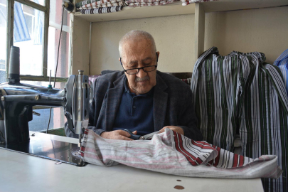 Nostaljik Çizgili Pijamalar 60 Yıllık Terzinin Elinde Canlanıyor