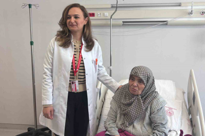 Almanya'dan Şifa Bulmaya Geldi: Yüz Felcini Ankara'da Yendi