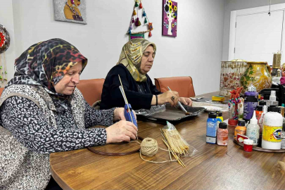 Ağrı'da Eski Eşyalar Sıfır Atık Kursuyla Sanata Dönüşüyor