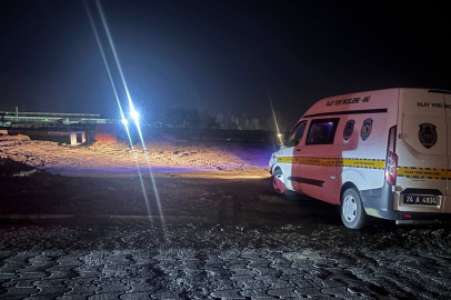 Erzincan’da araç yangınında yanan kişi hayatını kaybetti