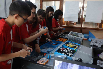 Yalova'nın Şampiyon Robotik Takımı Gözünü Dünyaya Dikti