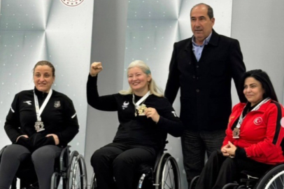 Dünya Rekortmeni Aysel Özgan'dan Altın Madalya