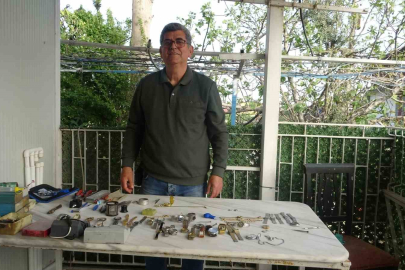 Hatay’da Zamanın Ustası: Saatçiliği Evinde Yaşatıyor