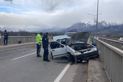 Erzincan’da trafik kazası: 2 yaralı