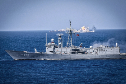 Mavi Vatan-2026 Tatbikatı Nefes Kesti: TB-3'ten Tam İsabet