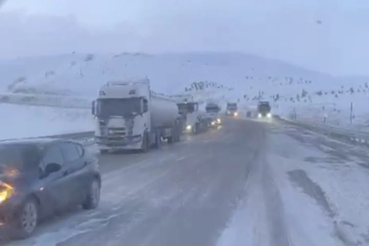 Kop Dağı Geçidi yoğun kar ve tipi nedeniyle ulaşıma kapandı
