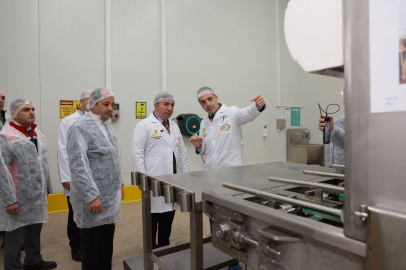 Vali Aydoğdu'dan Türkiye'nin Tek Tarım Kredi Bal Tesisine Ziyaret