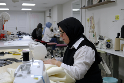 Enkazdan Çıktı, İyilik Atölyesinde Depremzedelere Umut Oldu