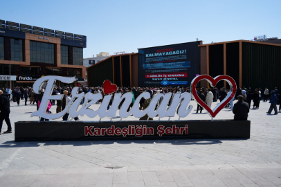 Erzincan’da öğretmenler şiddete karşı toplandı