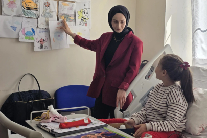 Diyaliz Yatağı Sınıf Oldu: Melek'in Büyük Okuma Azmi