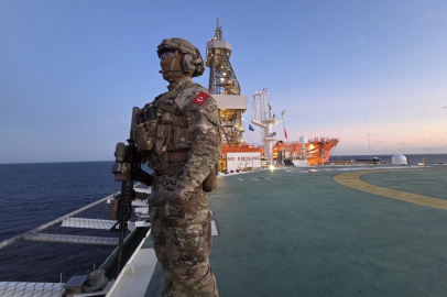 MSB'den Somali'deki Çağrı Bey Sondaj Gemisine Tam Koruma