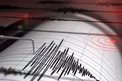 Japonya’da 7.4 büyüklüğünde deprem