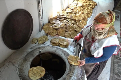 Bir ekmek, bir hayat: 3 çocuk annesinden örnek hikâye