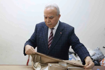 Yarım Asırlık Terzi Kasım Usta Takım Elbisesini Hiç Çıkarmadı
