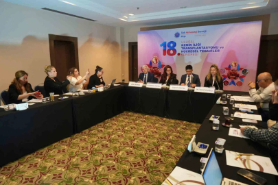 Türkiye Kök Hücre Naklinde Dünyaya Şifa Dağıtıyor