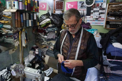 İzmirli Yarım Asırlık Terzi Hazır Giyime Direniyor