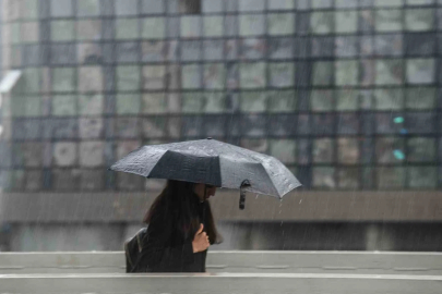 AKOM'dan İstanbul'a Kuvvetli Yağış ve Soğuk Hava Uyarısı