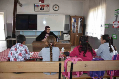 4 Öğrencisi İçin Hem Müdür Hem Öğretmen Hem Abla Oldu