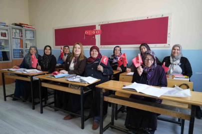 Niğde'de Kadınlar Yarım Kalan Hikayelerini Tamamlıyor