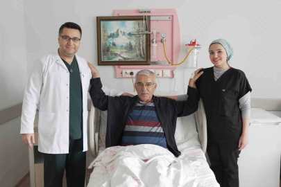 Malatya'da Bağırsak Tümörüne Kapalı Ameliyatla Şifa