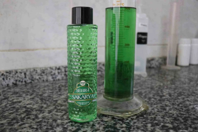 Sakarya'nın Çiçeklerinden Üretilen Kolonya 4 Ülkeye İhraç Ediliyor