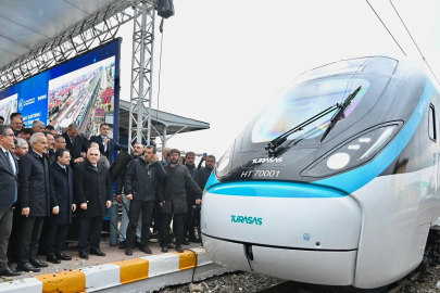 Yerli Hızlı Tren Testlerde 225 Kilometre Hıza Ulaştı