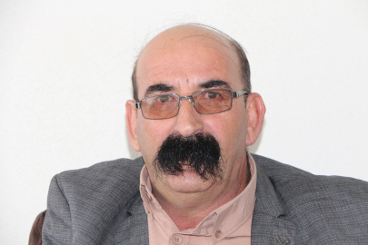 Bingöl'de Yeni İlçe Başkanının Bıyıkları Sosyal Medyada Gündem Oldu