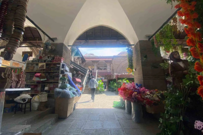 Tarihi Çerkeş Sokağı Esnafı Eski Günlerini Arıyor