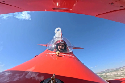 Semin Öztürk Şener'den Pilotlar Gününe Özel Şov