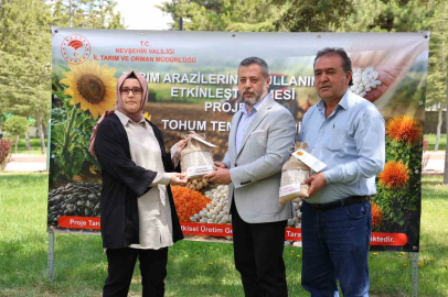 Nevşehir'de 79 Çiftçiye 22 Ton Kuru Fasulye Tohumu Dağıtıldı