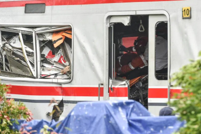 Endonezya'da tren kazası: 14 ölü, 84 yaralı
