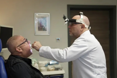 Felç Riski Taşıyan Kansere Ağız İçinden Müdahale