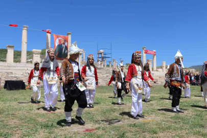 Tripolis Antik Kenti'nde 23 Nisan Coşkusu