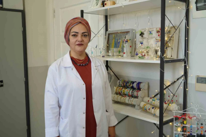 Cam Korkusunu Sanata Dönüştüren Depremzede Atölye Kurdu