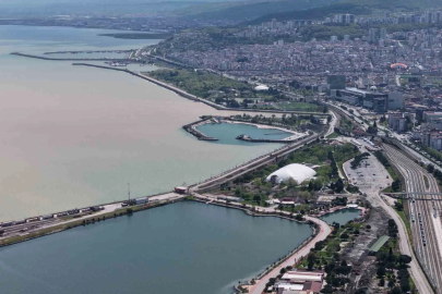 Şiddetli Yağış Karadeniz'i Kahverengiye Boyadı
