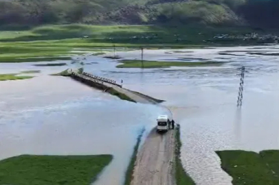 Sağanak Yağış Taşkına Yol Açtı: Evler ve Araziler Sular Altında Kaldı