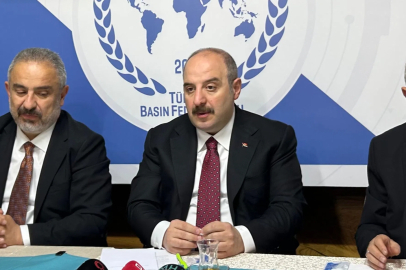 Mustafa Varank'tan Çarpıcı Çıkış: "CHP'nin Adayı Özgür Özel"