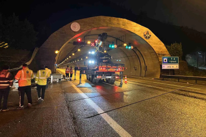 Otoyolda Feci Kaza: Tünel Duvarına Çarpan Sürücü Hayatını Kaybetti