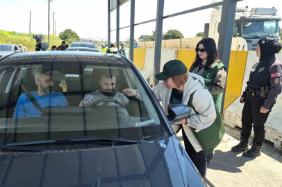 Hayati Uyarı: Direksiyonda Ekrandan Uzak Durun