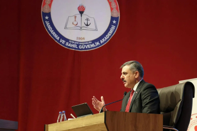 Geleceğin Komutanlarına 'Aşkla Hizmet' Çağrısı