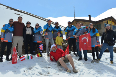 İpek Yolu Rallisi Erzurum'da: Vali Baruş'tan Deneme Sürüşü