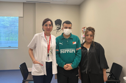 Böbrek Beklerken Eşini Kaybetti, Oğluna Kendi Böbreğini Verdi