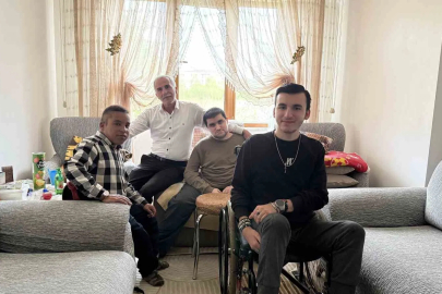 Sakarya'da Üç Engelli Kardeşin Sanatla Örülen Yaşam Mücadelesi