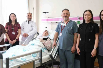 Sivas’ta Başarılı Operasyon: 8 Kiloluk Dev Tümör Çıkarıldı