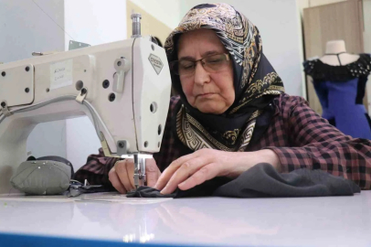 Dikiş Aşkı Sınır Tanımıyor: 65 Yaşındaki Kursiyer Sınıfta Kalmak İstiyor!