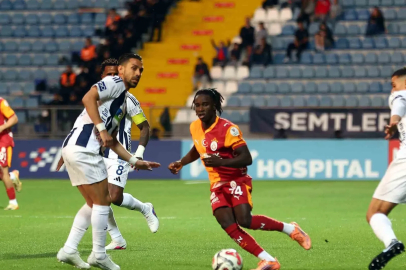 Trendyol Süper Lig: Kasımpaşa: 0 - Galatasaray: 0 (Maç devam ediyor)
