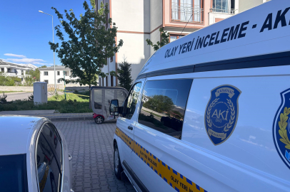 Erzincan’da 4’üncü kattan düşen çocuk ağır yaralandı