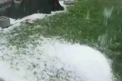 Diyarbakır’da etkili olan sağanak yağış hayatı olumsuz etkiledi
